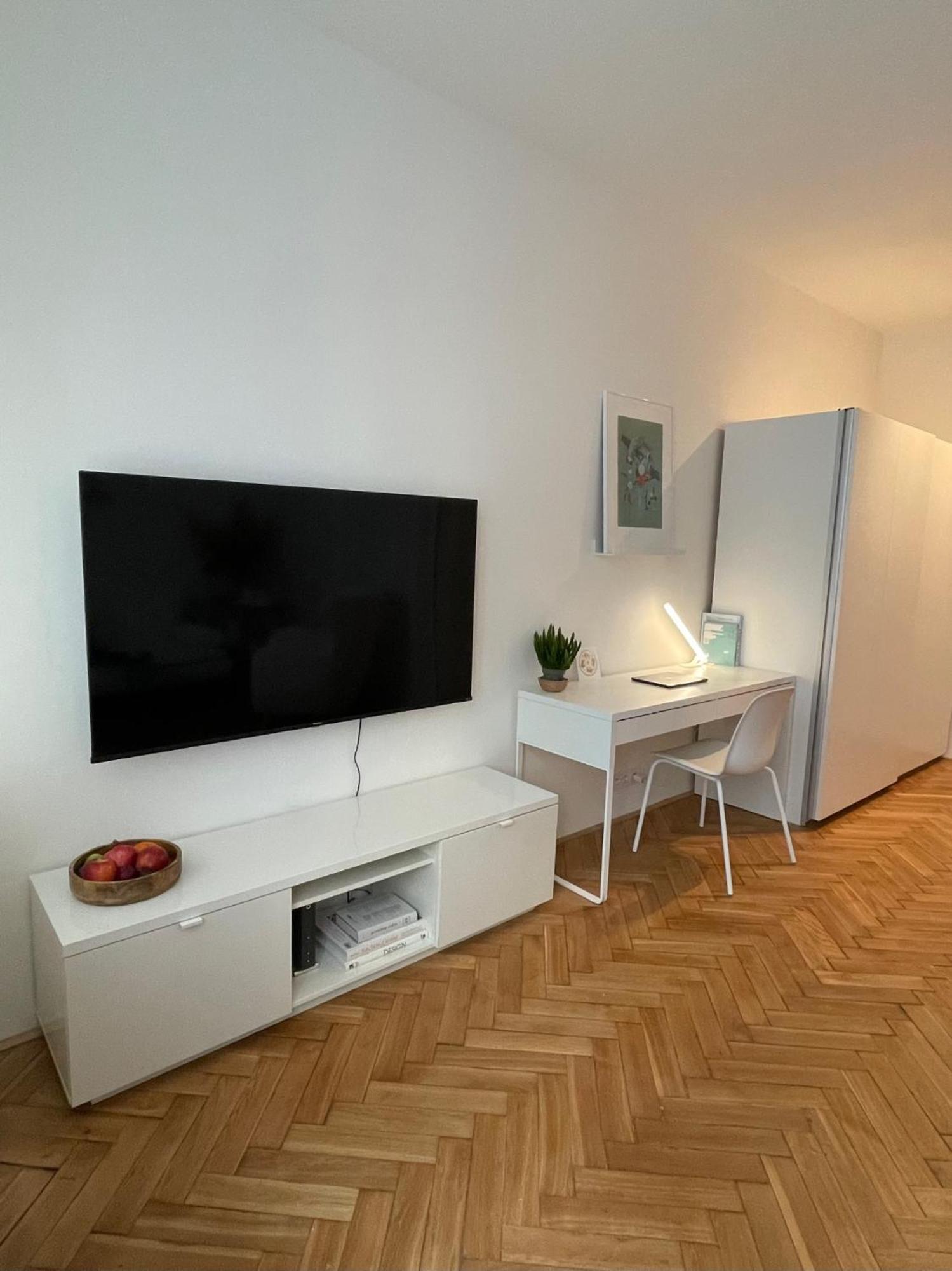 Urban Retreat I Modern Boho Apartments In Lovely Letna District - 10 Minutes From Old Town Praga Zewnętrze zdjęcie