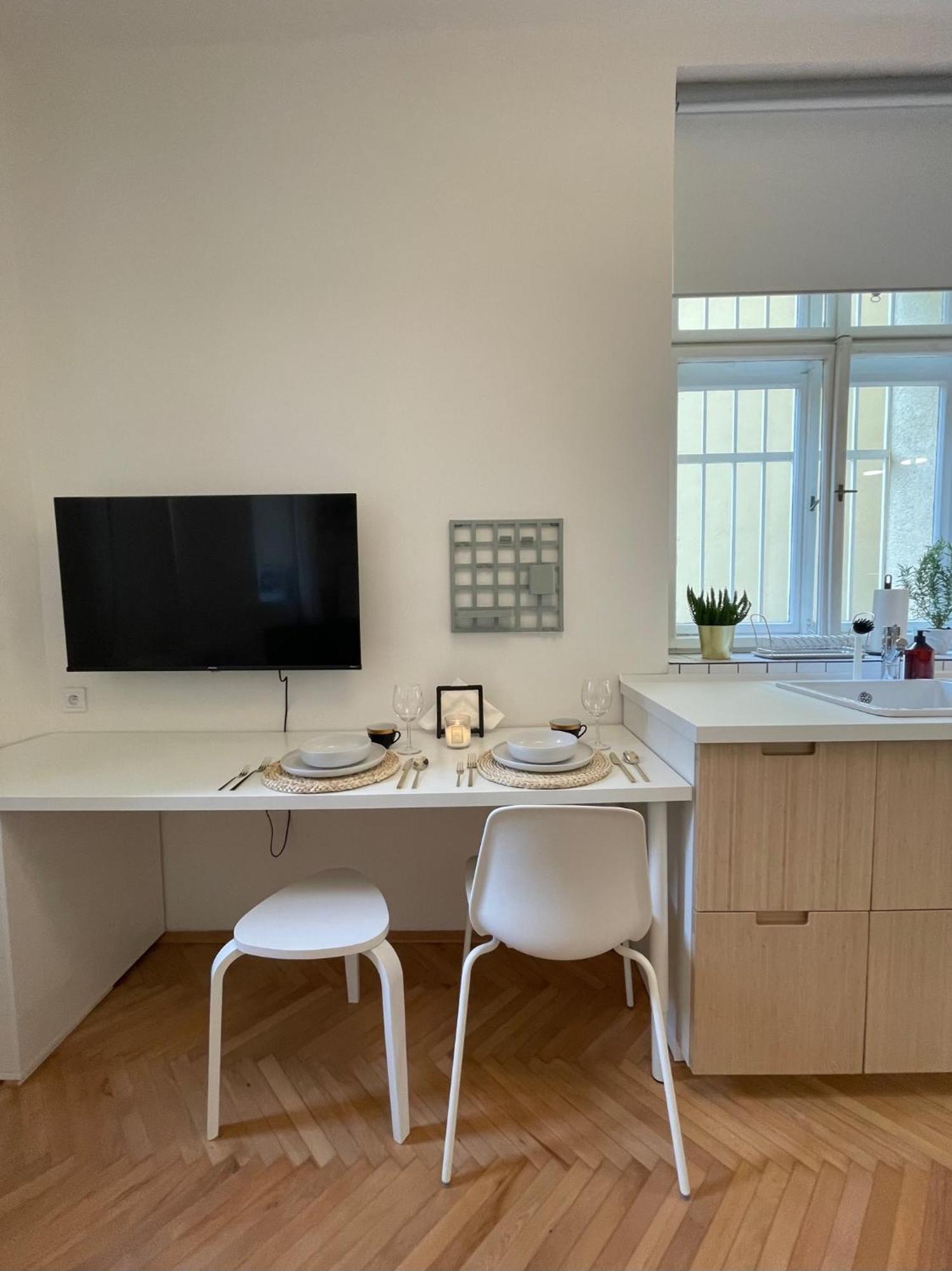 Urban Retreat I Modern Boho Apartments In Lovely Letna District - 10 Minutes From Old Town Praga Zewnętrze zdjęcie